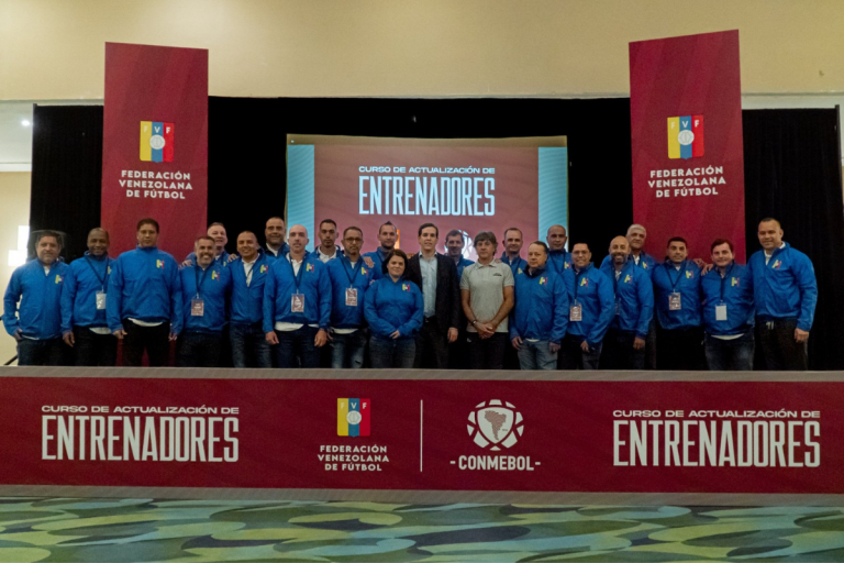 Instructores INAF dictan curso de Entrenadores en Venezuela